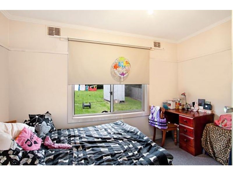 1 Charles Street, Moe VIC 3825
