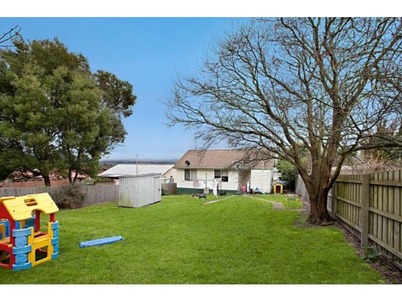 1 Charles Street, Moe VIC 3825