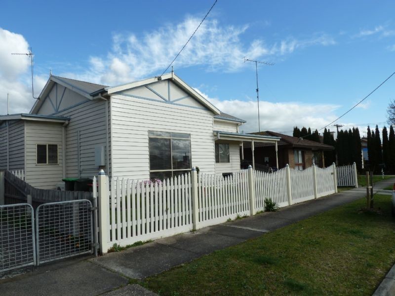 11 York Street, Moe VIC 3825