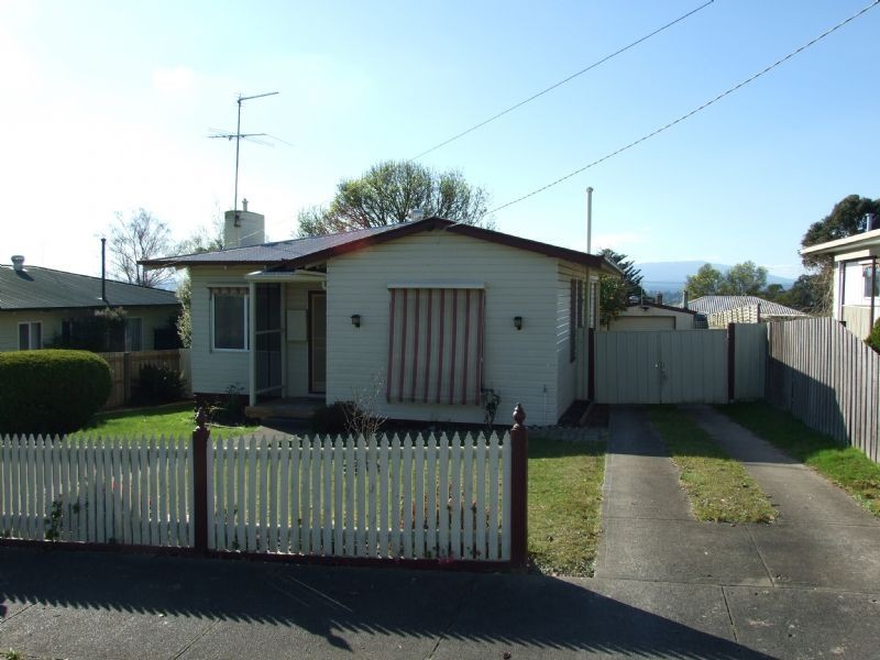 17 Lincoln Street, Moe VIC 3825