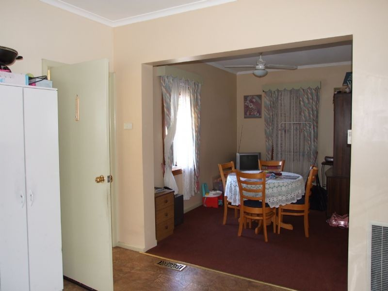 17 Lincoln Street, Moe VIC 3825