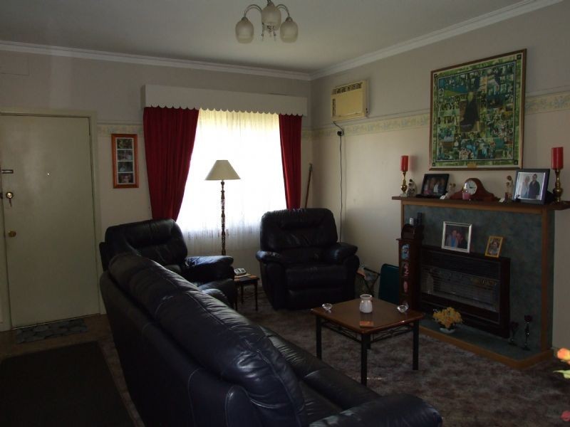 17 Lincoln Street, Moe VIC 3825