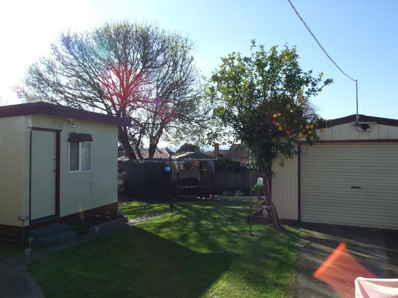 17 Lincoln Street, Moe VIC 3825