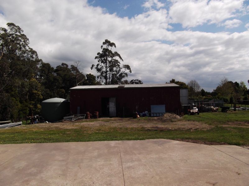 55 View Road, Hernes Oak VIC 3825