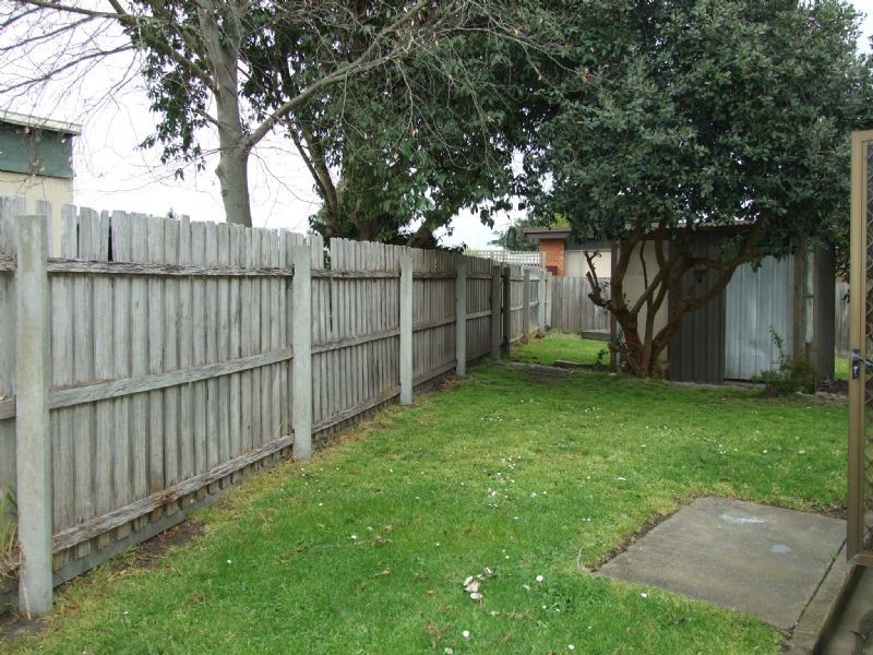 2-4 Stirling Street, Moe VIC 3825