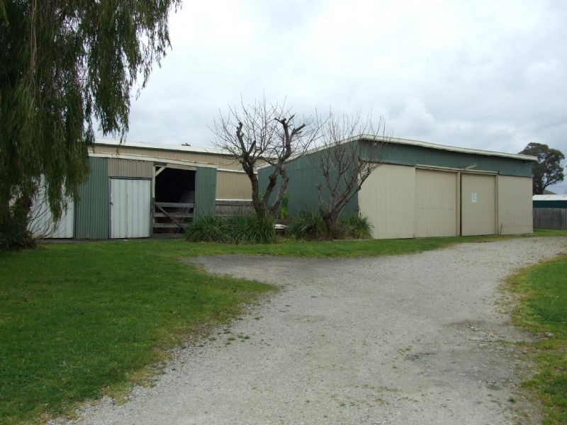 2-4 Stirling Street, Moe VIC 3825