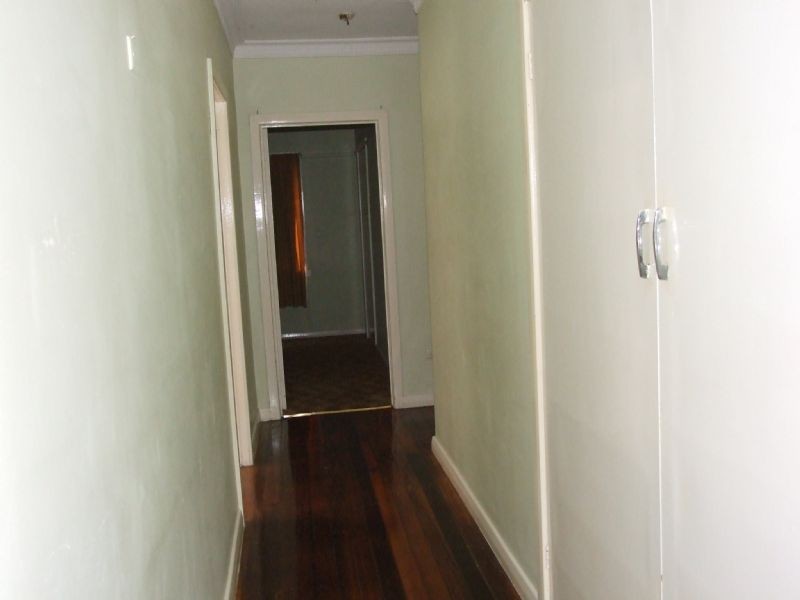 2-4 Stirling Street, Moe VIC 3825