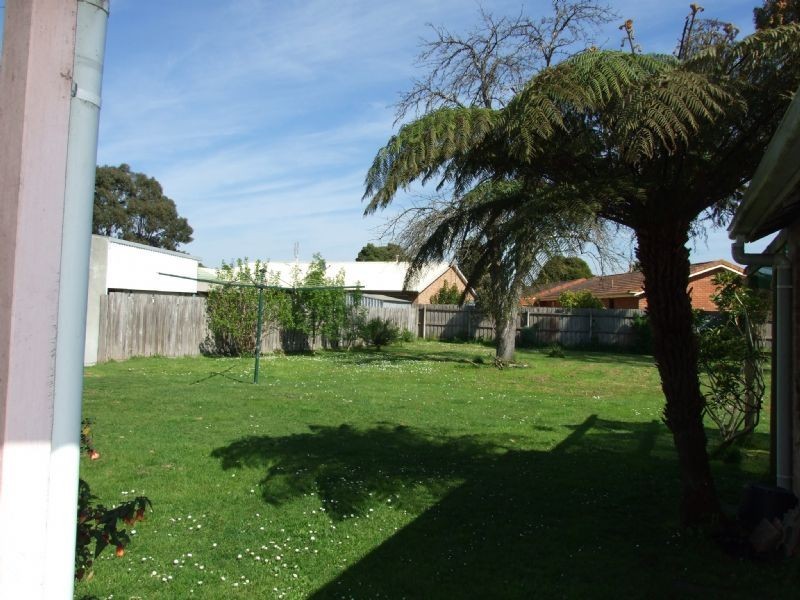 32 Bennett Street, Moe VIC 3825