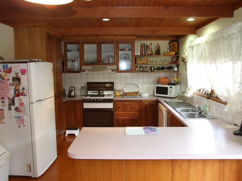 30 Randall Crescent, Moe VIC 3825