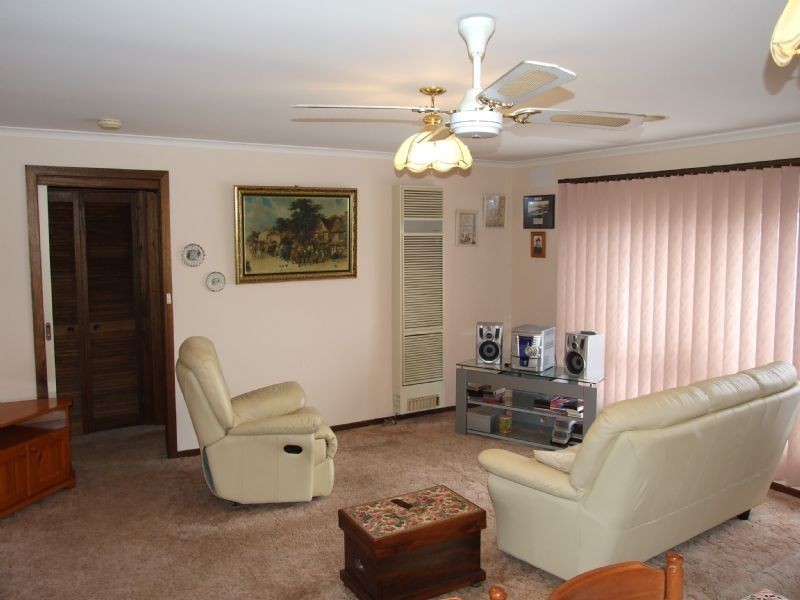 3/8 Bubb, Moe VIC 3825