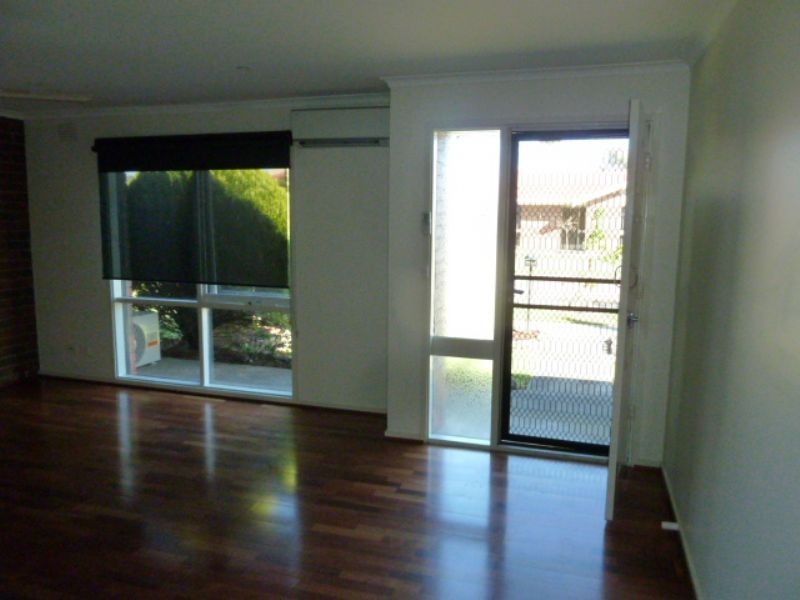 2/35 Austin Avenue, Moe VIC 3825