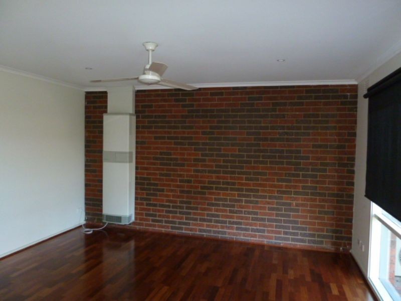 2/35 Austin Avenue, Moe VIC 3825