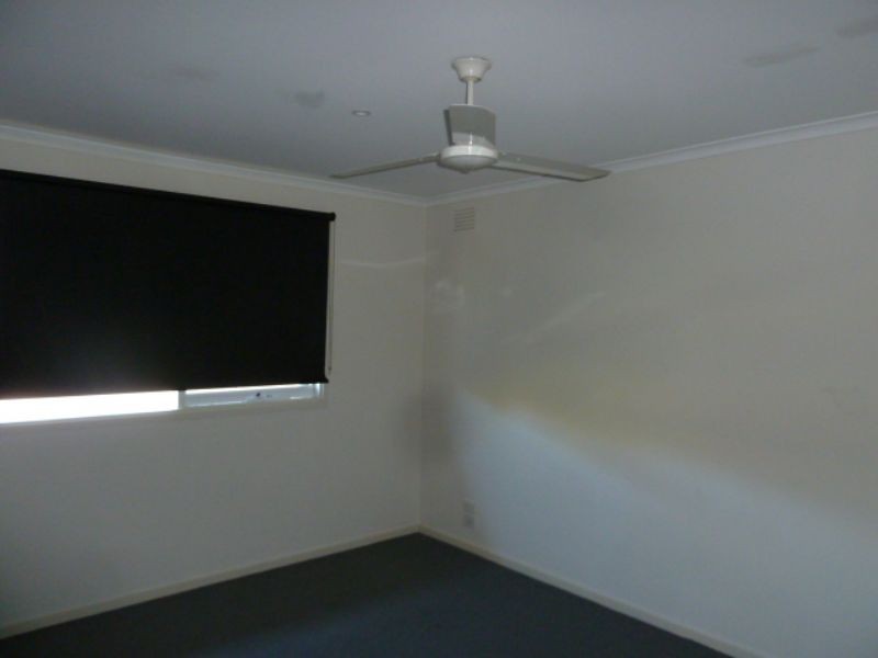 2/35 Austin Avenue, Moe VIC 3825