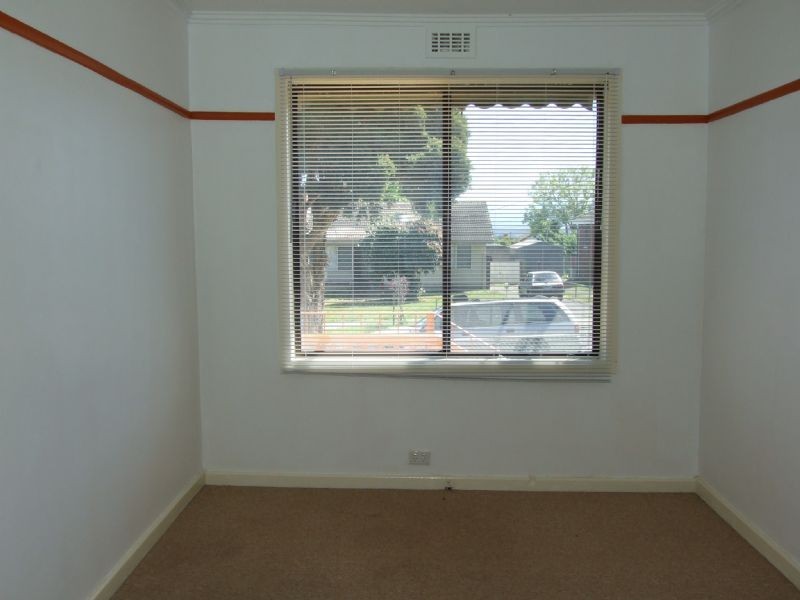 11 Charles Street, Moe VIC 3825