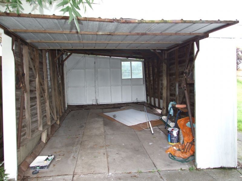 11 Charles Street, Moe VIC 3825
