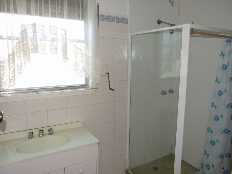 17 Staff Street, Moe VIC 3825