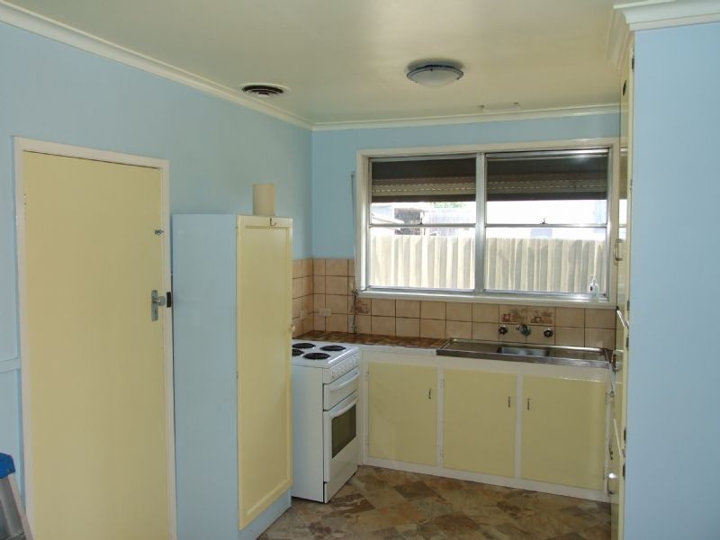 17 Staff Street, Moe VIC 3825