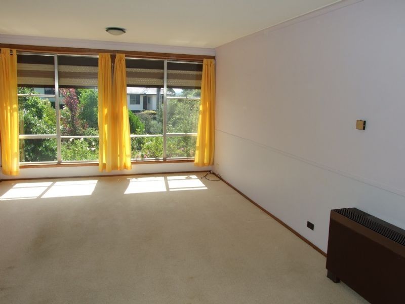 17 Staff Street, Moe VIC 3825