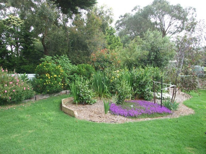 11 Hasthorps Road, Tanjil South VIC 3825
