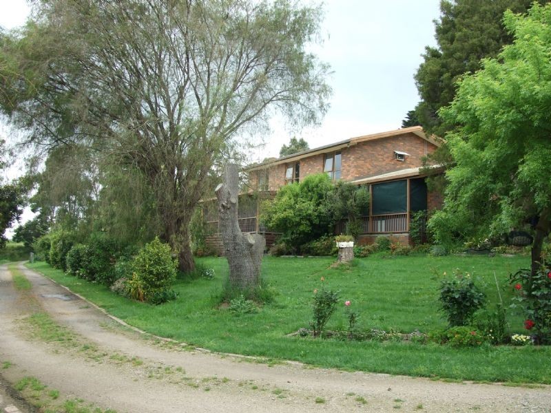 11 Hasthorps Road, Tanjil South VIC 3825