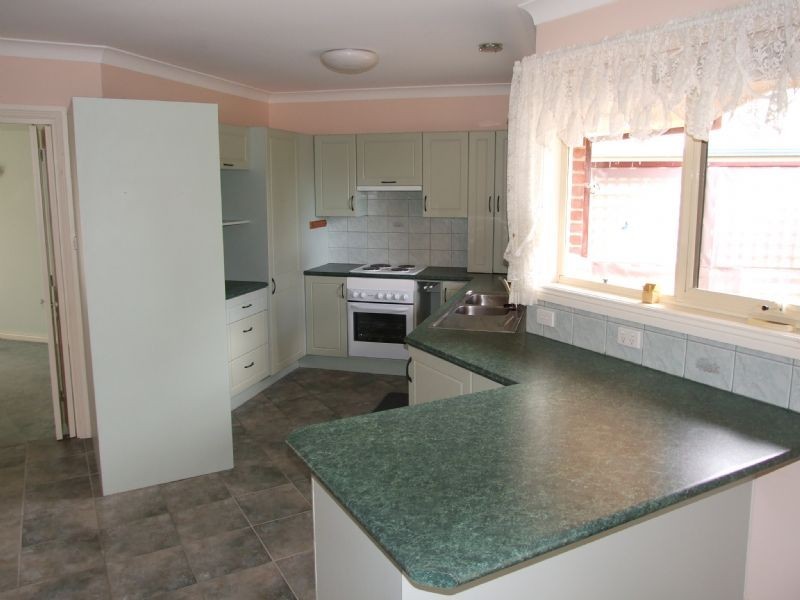 39 Wirrana Drive, Moe VIC 3825