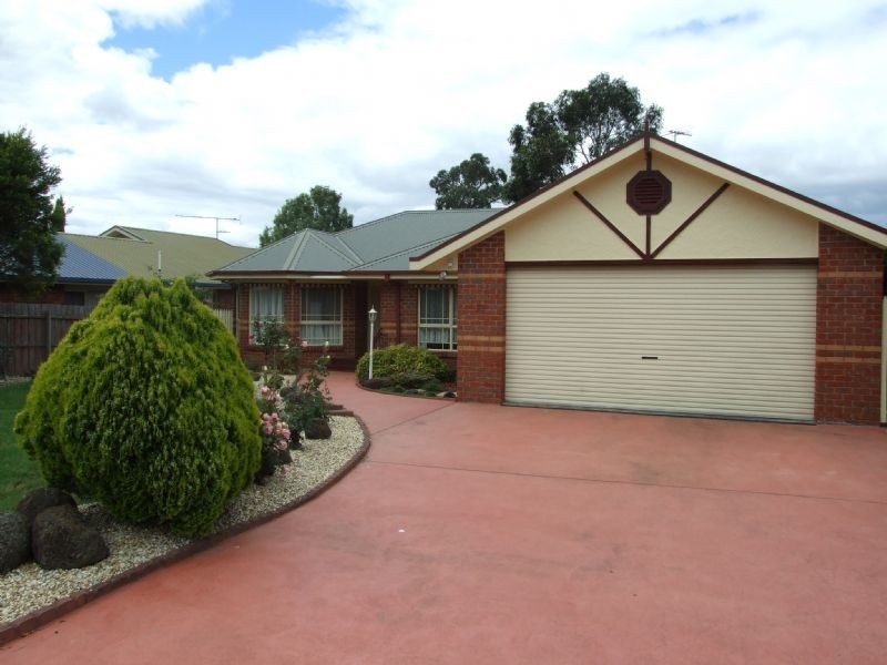 39 Wirrana Drive, Moe VIC 3825