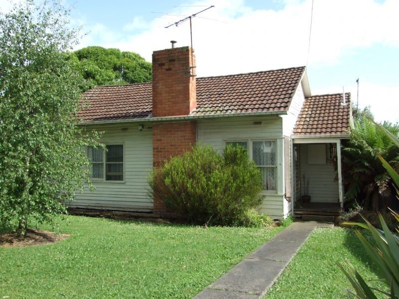 10 Hampton Street, Moe VIC 3825