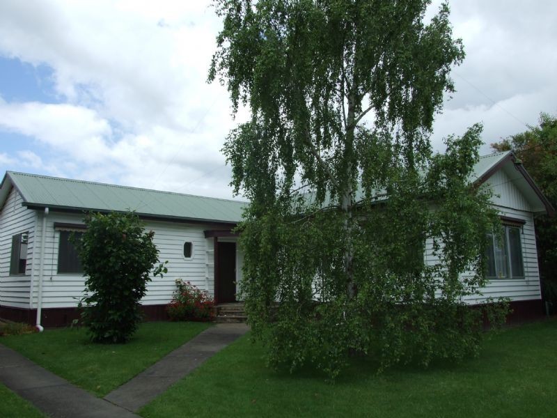 7 Monte Crescent, Moe VIC 3825
