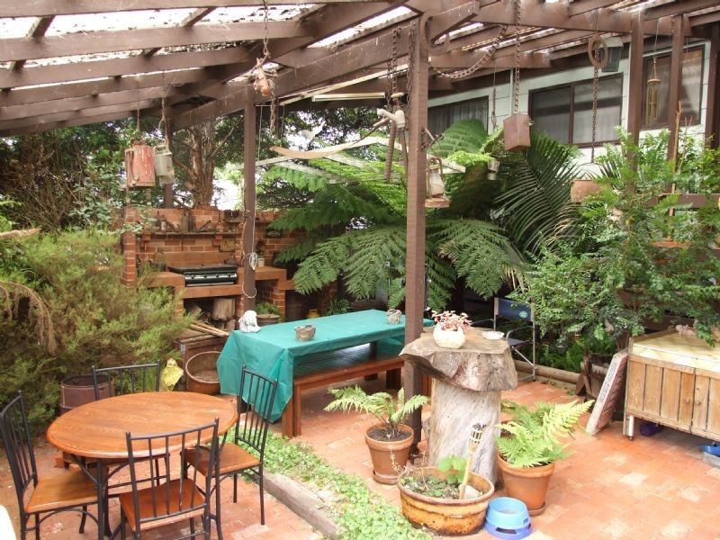 17 Joy Street, Newborough VIC 3825