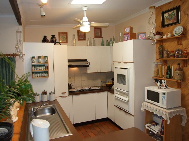 17 Joy Street, Newborough VIC 3825