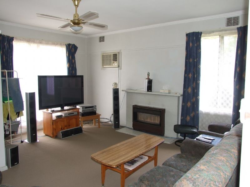 100 Service Road, Moe VIC 3825