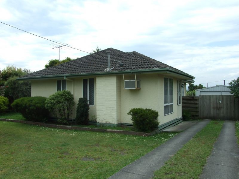100 Service Road, Moe VIC 3825