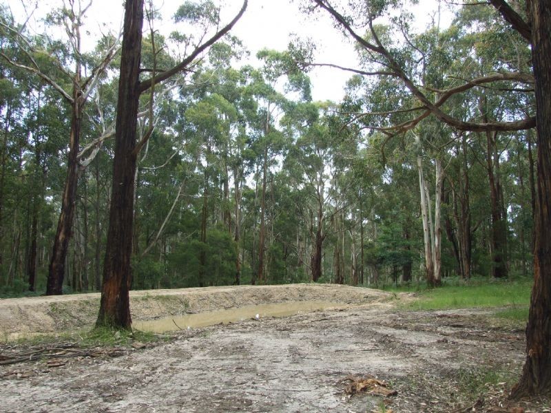 860 McDonalds Track, NARRACAN, Hernes Oak VIC 3825