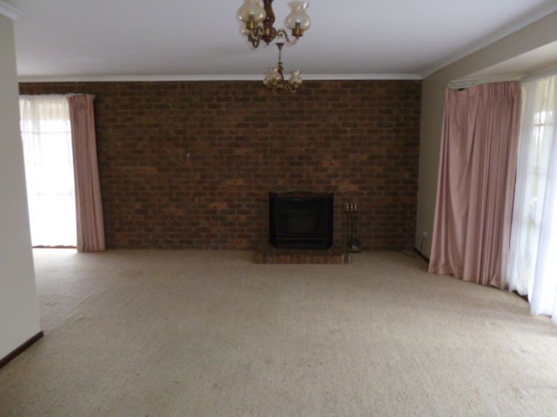 70 Coalville Road, Moe VIC 3825