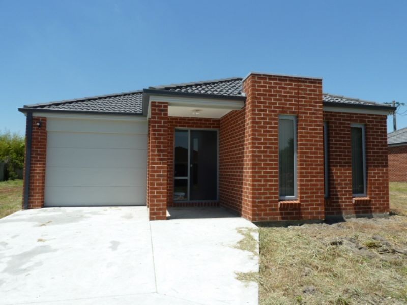 15 Stirling Street, Moe VIC 3825