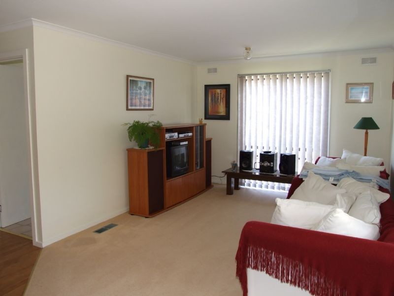 29 Scott Avenue, Moe VIC 3825