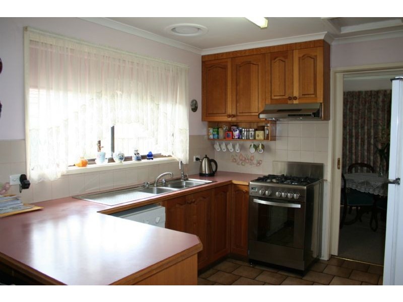 3 Colli Drive, Newborough VIC 3825