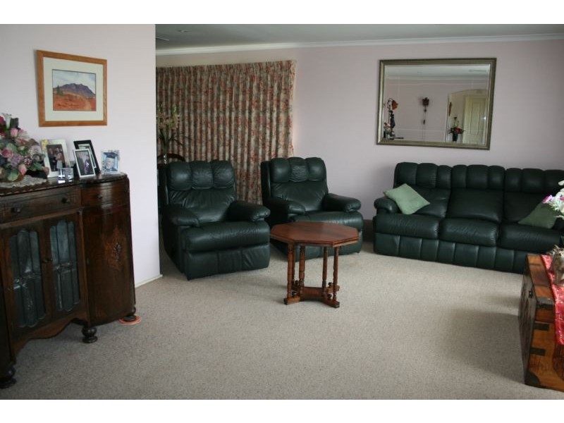 3 Colli Drive, Newborough VIC 3825