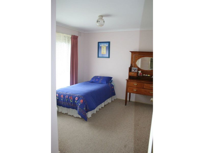 3 Colli Drive, Newborough VIC 3825