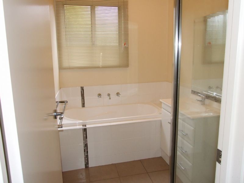 16 Eden Street, Moe VIC 3825