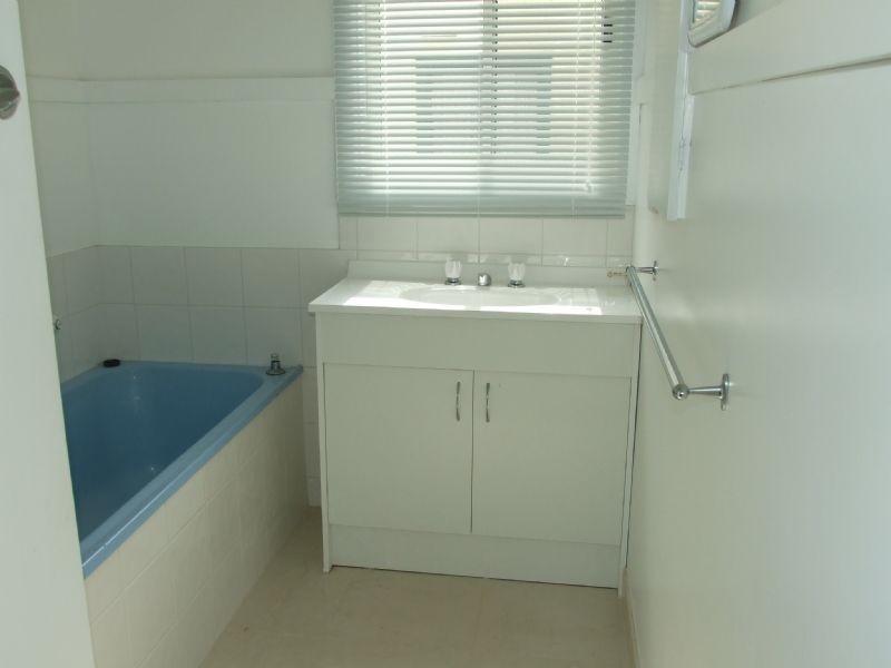 123 Service Road, Moe VIC 3825