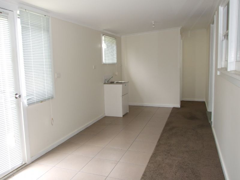 123 Service Road, Moe VIC 3825