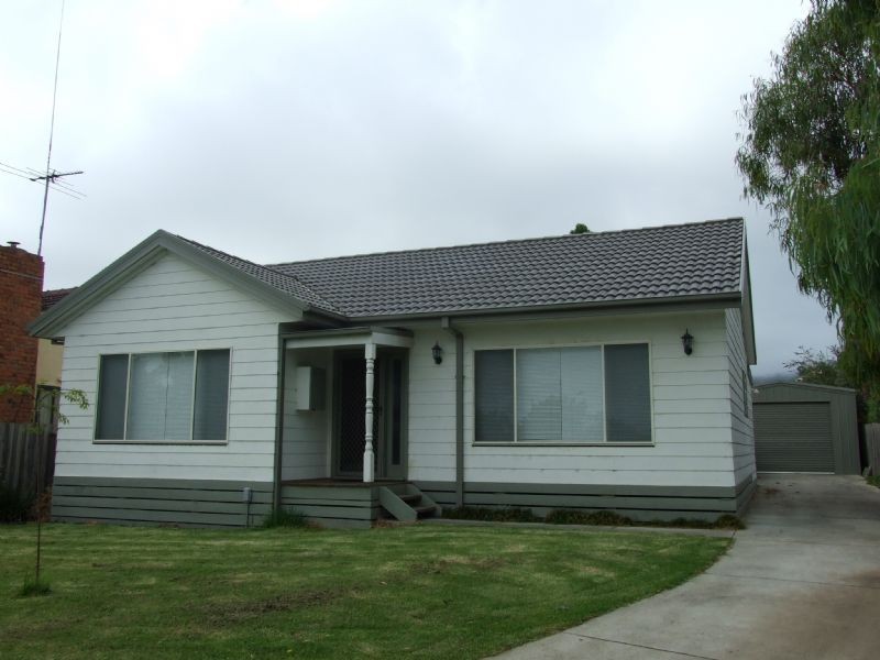 123 Service Road, Moe VIC 3825