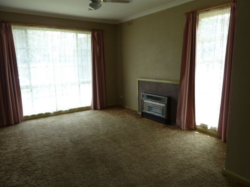 149 Service Road, Moe VIC 3825