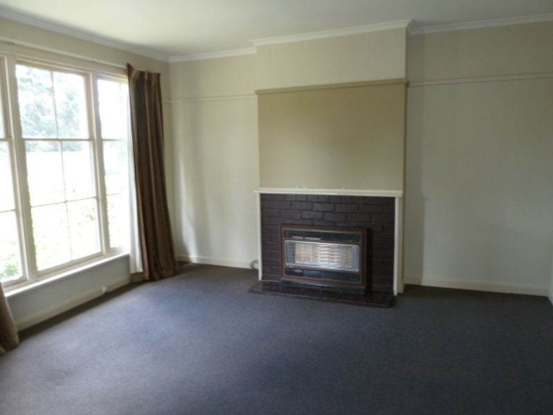 133 Service Road, Moe VIC 3825