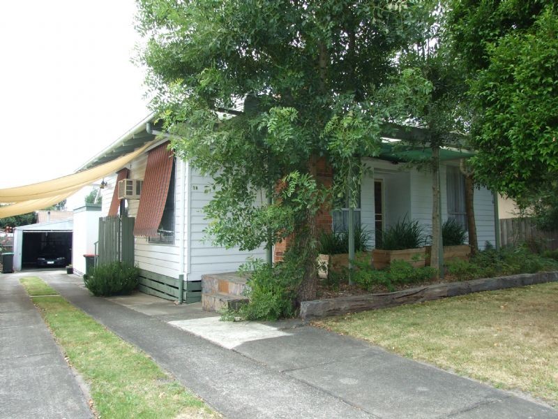 18 Phillip Street, Moe VIC 3825