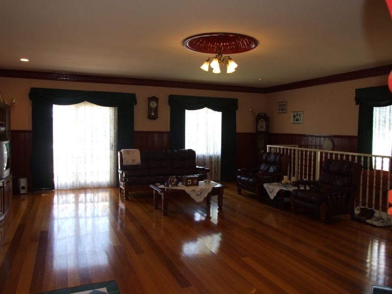 13 Chamberlain Road, Newborough VIC 3825