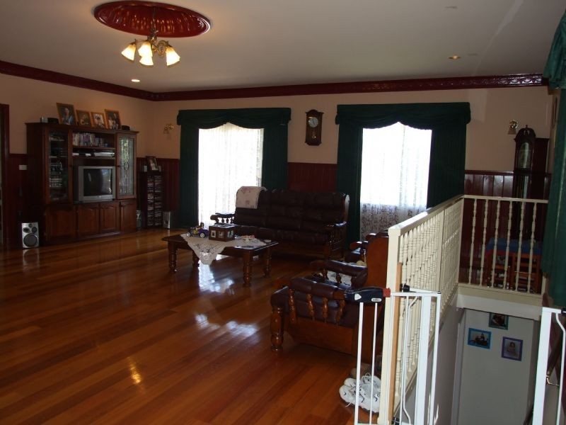 13 Chamberlain Road, Newborough VIC 3825