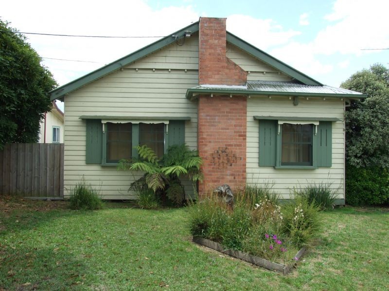14 Haigh Street, Moe VIC 3825