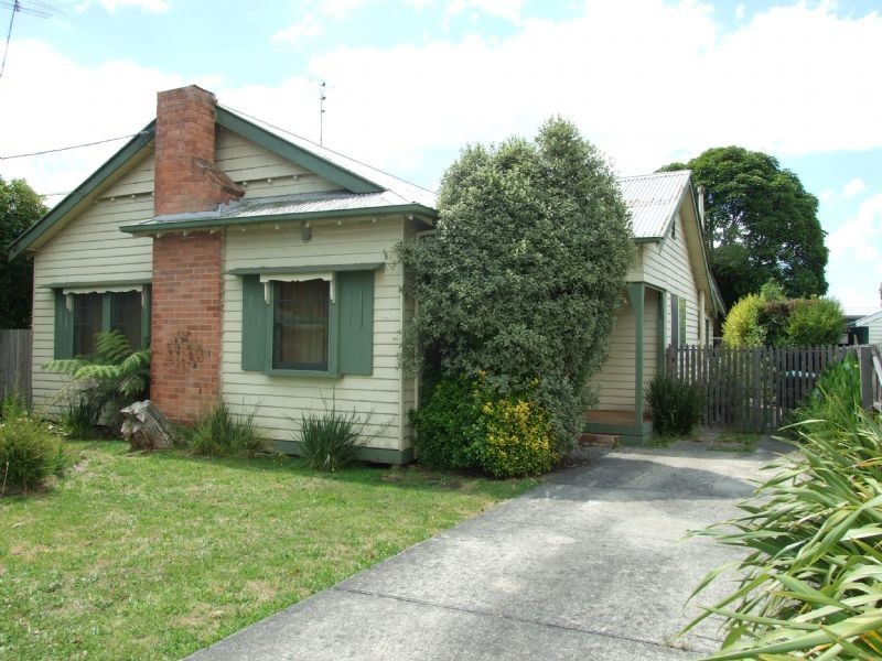 14 Haigh Street, Moe VIC 3825